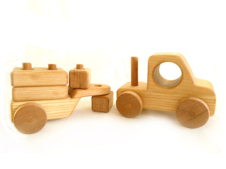 Holzspielzeug Lastwagen mit Auflieger und steckbaren Buchenklötzchen